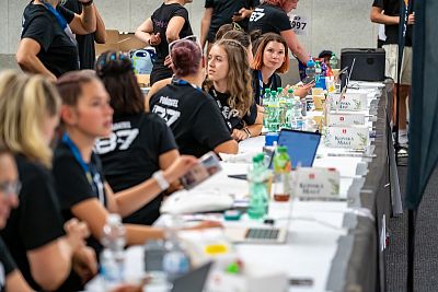 B7 2025 – fotogalerie z registrace a startu