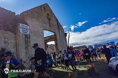 Start závodu Mexatrail.